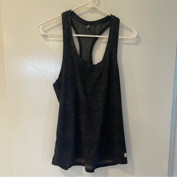 Vuori Set High Waist Dark Grey Camo Leggins - Picture 9 of 14